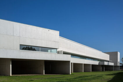 阿尔瓦罗·西扎，纳迪尔·阿方索当代艺术博物馆，查韦斯