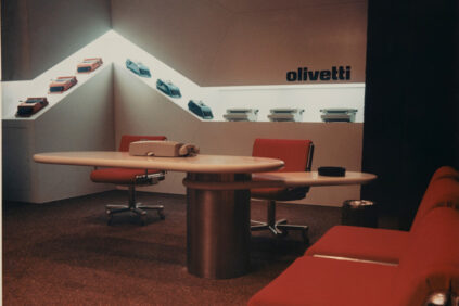 Von-Klier_Negozio-Olivetti-di-Sidney_1972