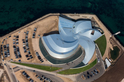 蓝色星球爱游戏登录官方网站水族馆的建筑，由3XN设计