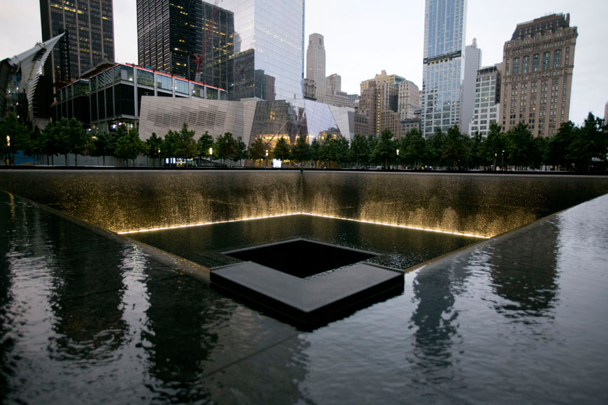纽约9月11日纪念广场