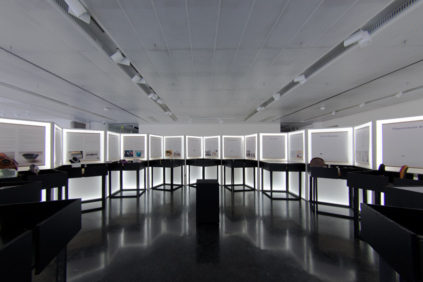 巴黎:阿奇的展览系统让传统与科技相遇