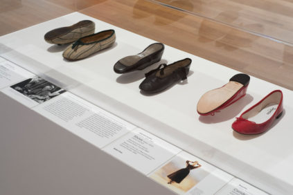 Al MoMA di NYC 111 abiti e accessori“simbolo”del XX°secolo
