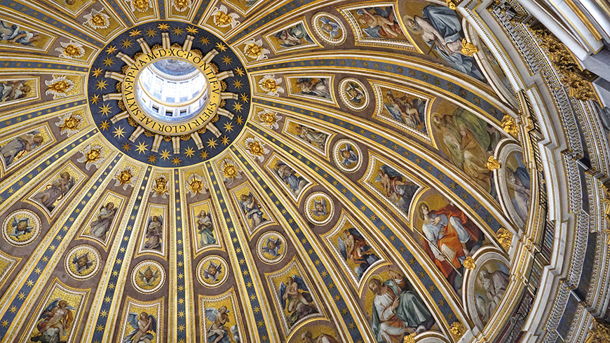 圣彼得大教堂，罗马，圆顶内部